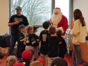 Mehr über den Artikel erfahren XMas‑Ball 2025: KraichgauTV berichtet über unser Hallenturnier