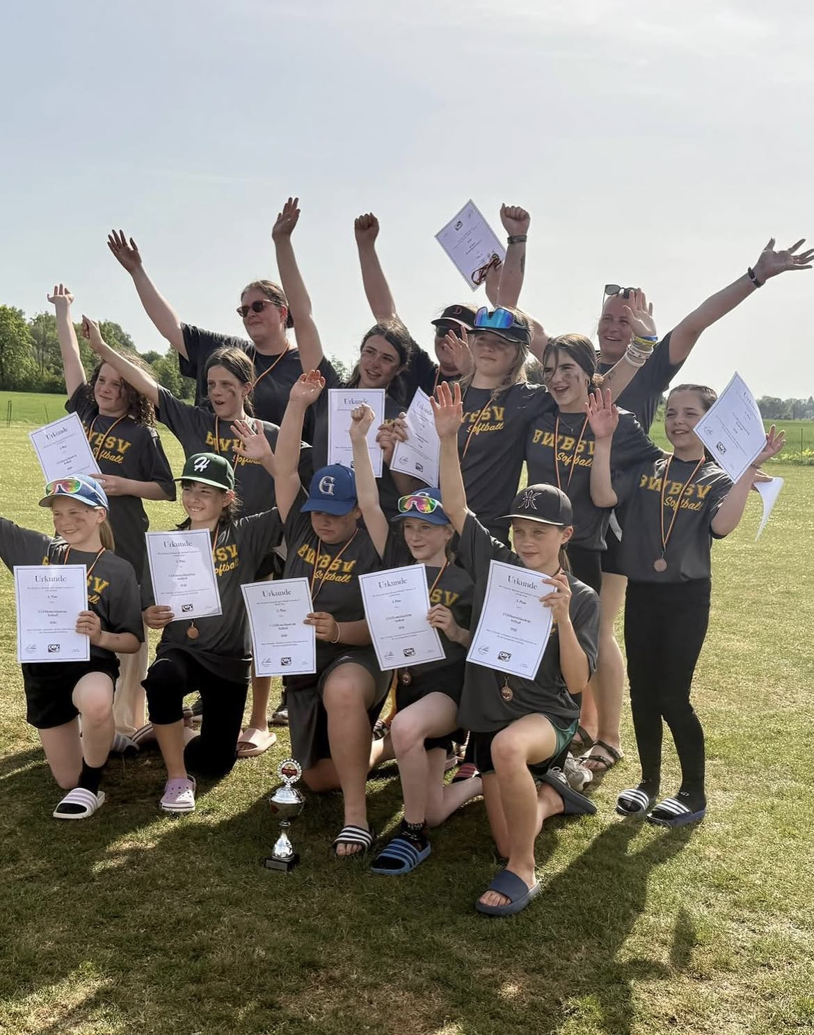 Mehr über den Artikel erfahren 🥎 U13‑Deutschland‑Softball‑Cup 2026: Lara holt mit der BWBSV‑Auswahl Platz 3!